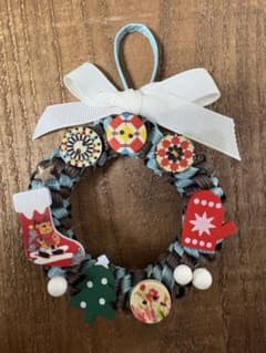 ミニクリスマスリース　オーナメント　ハンドメイドのサムネイル