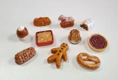 アルザス伝統菓子のフェーブ フェーヴ フランス 陶器 ミニチュア