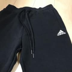 adidasスポーツのサムネイル
