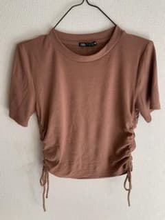 ZARA トップスのサムネイル