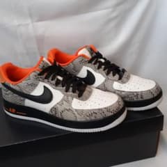 【本日限定価格】NIKE AIR FORCE 1 LOW byYOUのサムネイル