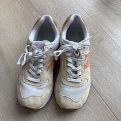 New Balance スニーカー ベージュ/オレンジ　中敷き無しのサムネイル