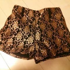 ショートパンツのサムネイル