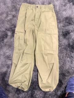 GU カーゴパンツ オリーブのサムネイル