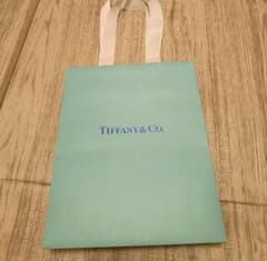 Tiffany & Co. ティファニーブルー 紙袋 - メルカリ