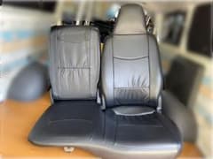 ハイエース助手席、センターシートのサムネイル