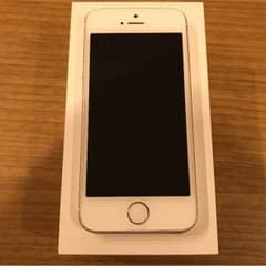 大幅値下げ！iPhone 5S 32GB シルバーのサムネイル