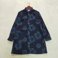 美品　Blue Trick　岡山藍染め　花柄　シャツワンピース 美品 Blue Trick 岡山藍染め 花柄 シャツワンピース - メルカリ