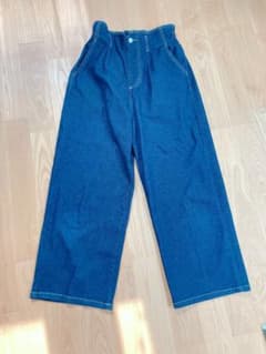 ワイドデニムパンツ　ベルト付きのサムネイル