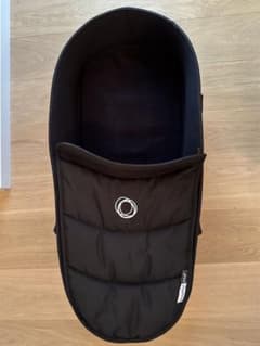 バガブー　ビー6 キャリーコット　Bugaboo Bee6のサムネイル