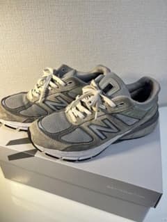 ニューバランス990v5 グレイ Wのサムネイル