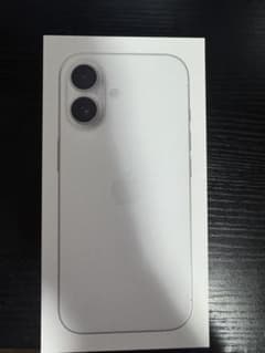 【新品未開封】iPhone17 256GB simフリー　ホワイトのサムネイル