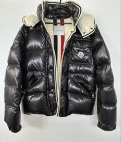 MONCLER ダウンジャケット ブラックのサムネイル