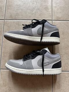 Nike Air Jordan 1 Low グレー/ブラックのサムネイル