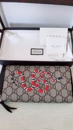 GUCCI スネークプリントのサムネイル