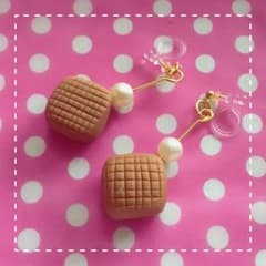 ✩キャラメルイヤリング✩ハンドメイド✩のサムネイル