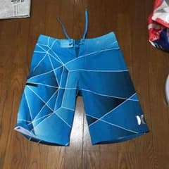 hurleyの水着のサムネイル
