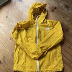 THE NORTH FACE イエロー レインジャケットのサムネイル