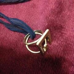 グッチスカーフリング 再出品 朝までのサムネイル