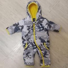 柄が可愛いジャンプスーツのサムネイル