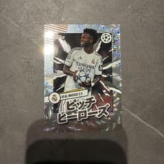 Topps ヴィニシウス・ジュニオール ピッチヒーローズ - メルカリ