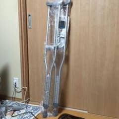 松葉杖  ほぼ新品 157〜178cm対応のサムネイル