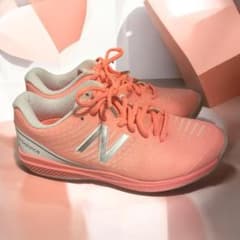 New Balance テニスシューズ　オムニ用　ピンク 24のサムネイル