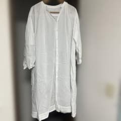 ホワイト バンドカラー ロングシャツワンピースのサムネイル