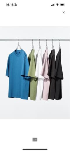 UNIQLO ボクシークロップドTシャツ2枚セット！　新品未使用品！のサムネイル