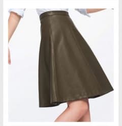 Zara basic 美品 フェイクレザースカート フレアスカート  ✨のサムネイル
