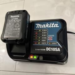 makita マキタ　純正充電器　10.8Vのサムネイル