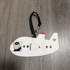 ロッキー様専用【familiar × JAL】飛行機型ネームタグのサムネイル