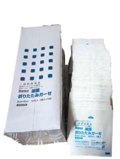 Kenz 滅菌折りたたみガーゼ 5cm×5cm 100枚入(バラおまけ付き)のサムネイル