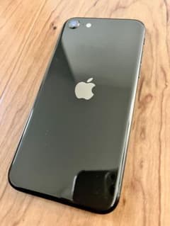 Apple iPhone SE第2世代 64GB ブラックのサムネイル