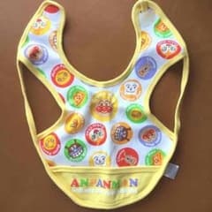 アンパンマン お食事用エプロン 新品未使用のサムネイル