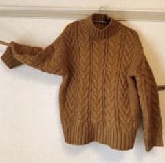 【美品】ケーブルニット　ざっくりニットのサムネイル
