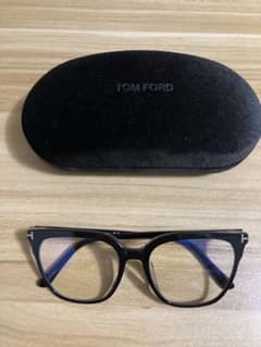 TOM FORD  伊達メガネのサムネイル