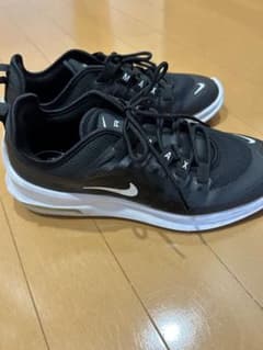 NIKEエアマックススニーカー　アクシス24.5のサムネイル