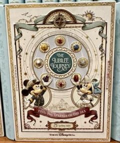 ディズニーシー 25周年 チョコレート 16個入!　Book型の缶のサムネイル