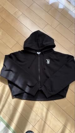 TravisJapan パーカー VIISUAL - メルカリ