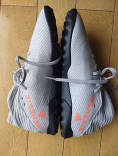 【未使用】adidas トレーニングシューズ 23.5のサムネイル