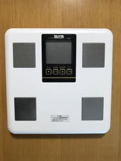 タニタ デジタル体重計 体組成計 BC-LU01のサムネイル