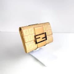 【レア希少ピンク】FENDI フェンディ ズッカ柄 コンパクト財布