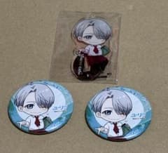 ユーリ!!! on ICE ヴィクトル スイパラ 缶バッジ アクスタ - メルカリ