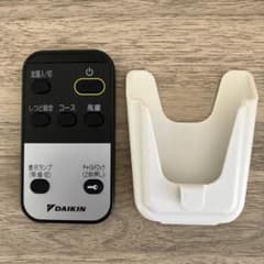 DAIKIN 空気清浄機用リモコン ARC481A1 ホルダー付 - メルカリ