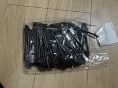 黒のペグシルのサムネイル