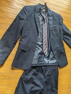 小学生卒業式 スーツ一式（シャツなし） 150 男子 紺 ネイビー H＆Mのサムネイル