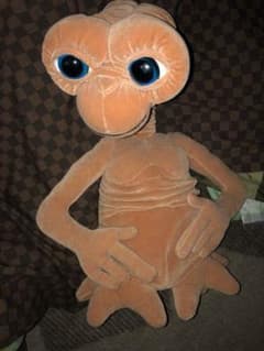 E.T.ぬいぐるみのサムネイル