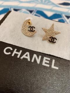 CHANEL 星 月 ピアス キラキラ ロゴのサムネイル