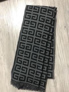 GIVENCHY 男女兼用マフラーのサムネイル